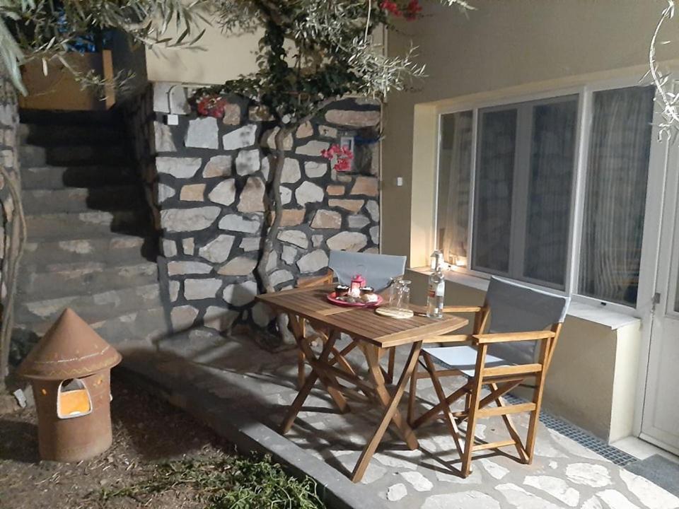 Quiet, Colourful Home In Cyclades Adiata Buitenkant foto