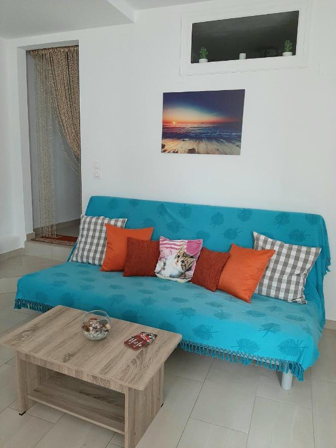 Quiet, Colourful Home In Cyclades Adiata Buitenkant foto